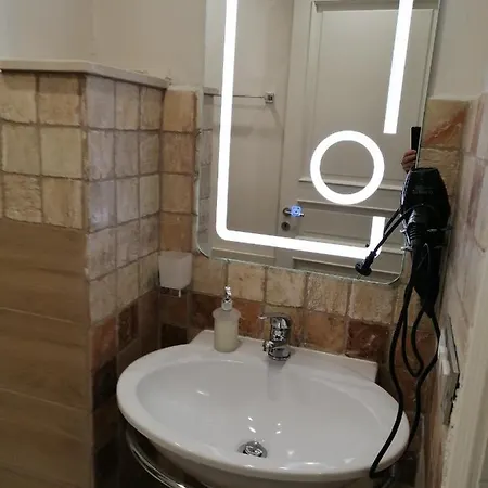 Capsulehotel Federico 70 Giada Economy *